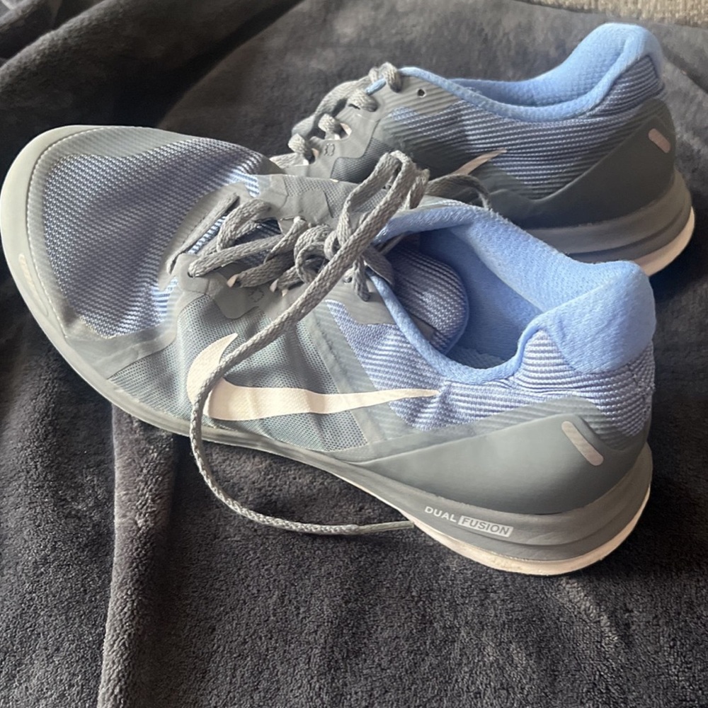 NIKE running shoes